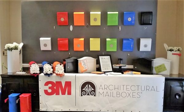 3M mailbox display
